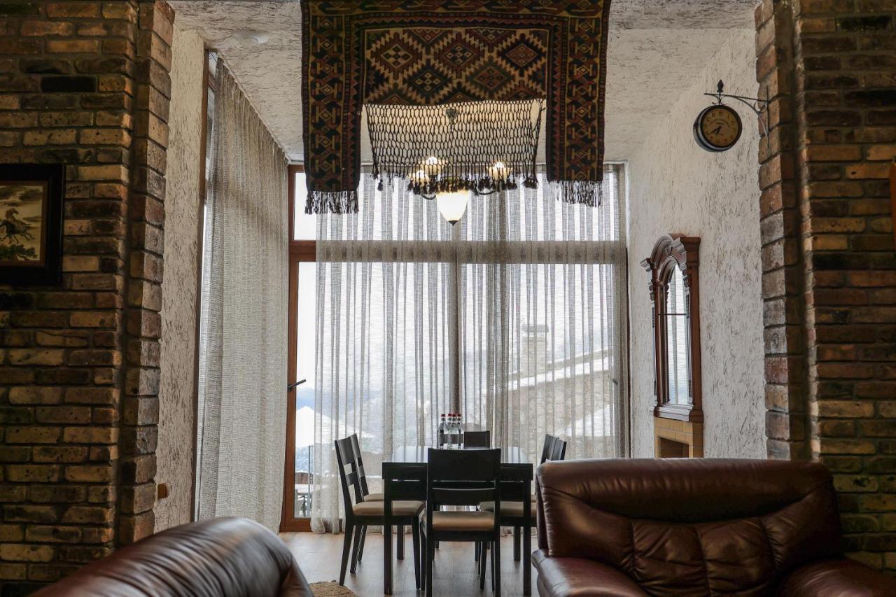 Alpine Castle Hotel 딜리잔 외부 사진
