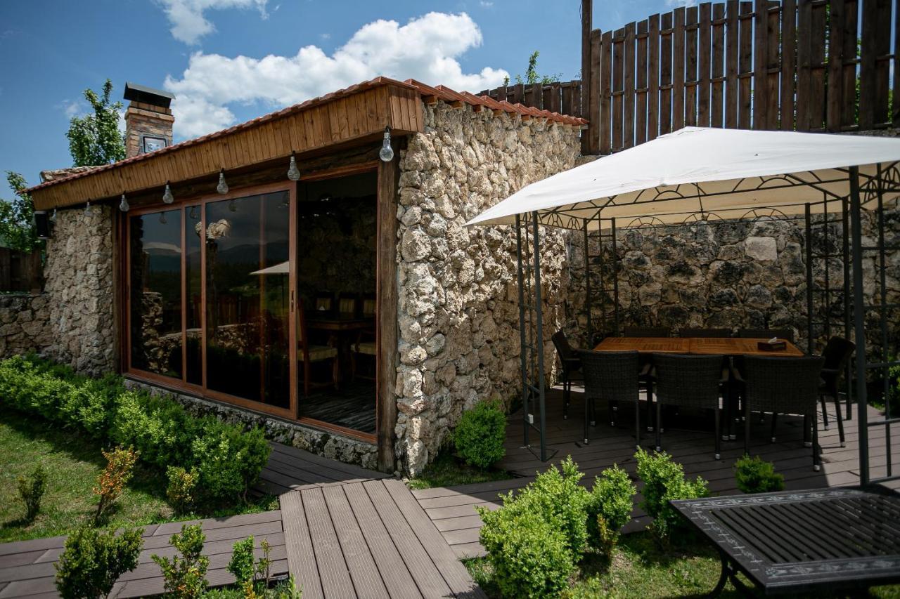 Alpine Castle Hotel 딜리잔 외부 사진