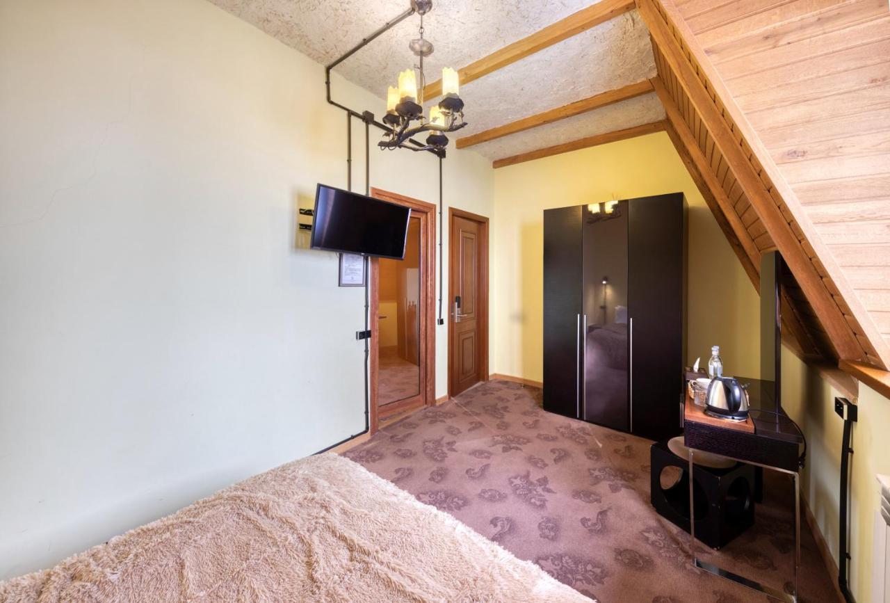 Alpine Castle Hotel 딜리잔 외부 사진