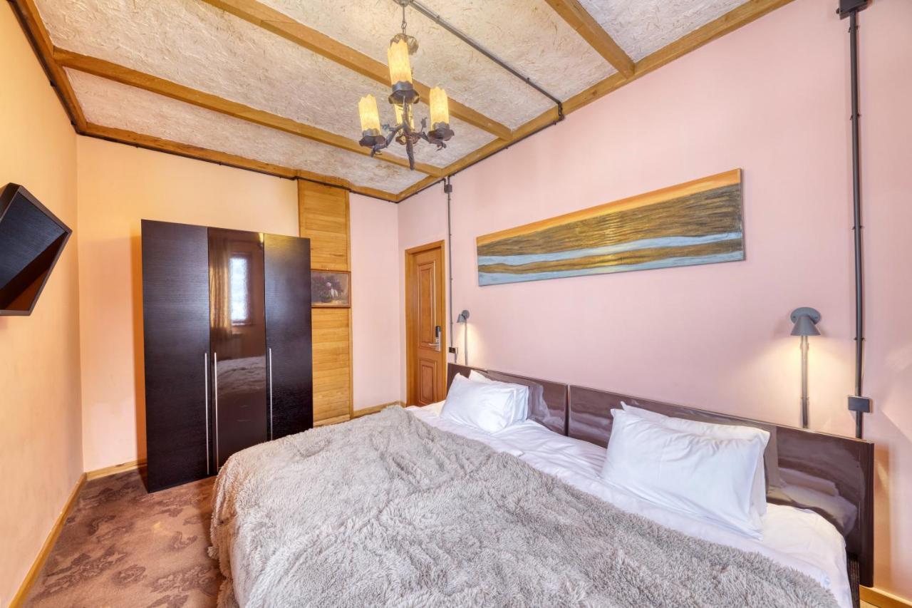 Alpine Castle Hotel 딜리잔 외부 사진