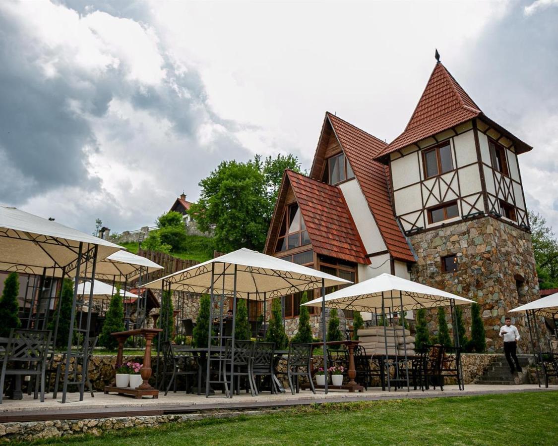 Alpine Castle Hotel 딜리잔 외부 사진
